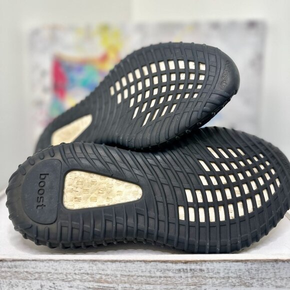 Adidas Yeezy Boost 350 V2 “Black” - Picture 5 of 6